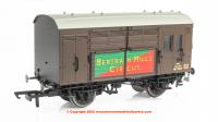 R60278 Hornby GWR Horse Box number 707 - BR Brown with Bertram Mills Circus branding - Era 4
